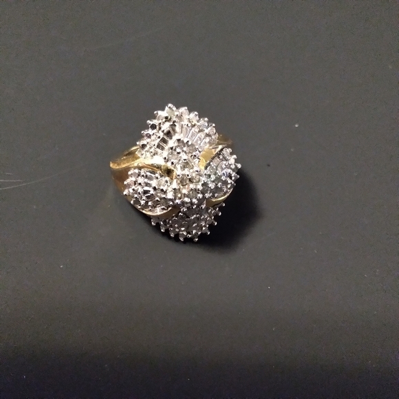 JWBR Jewelry - 1/2 CT TW diamond ring